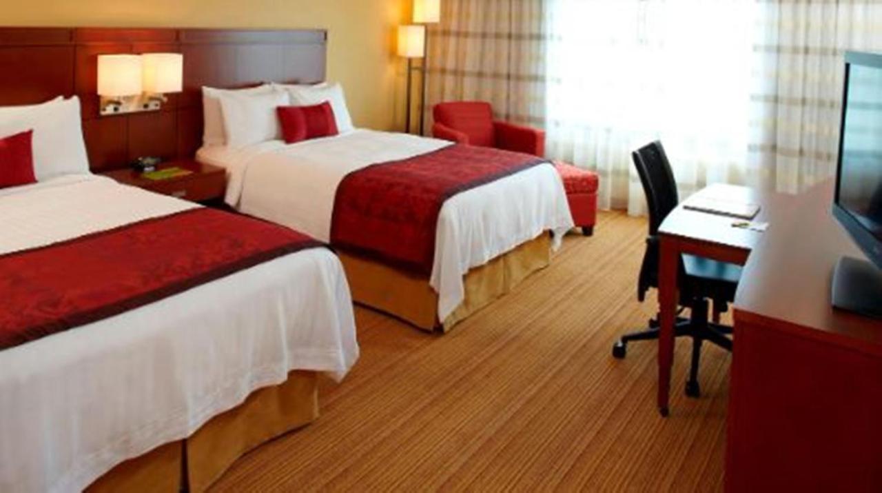 Courtyard By Marriott Buffalo Amherst/University Εξωτερικό φωτογραφία