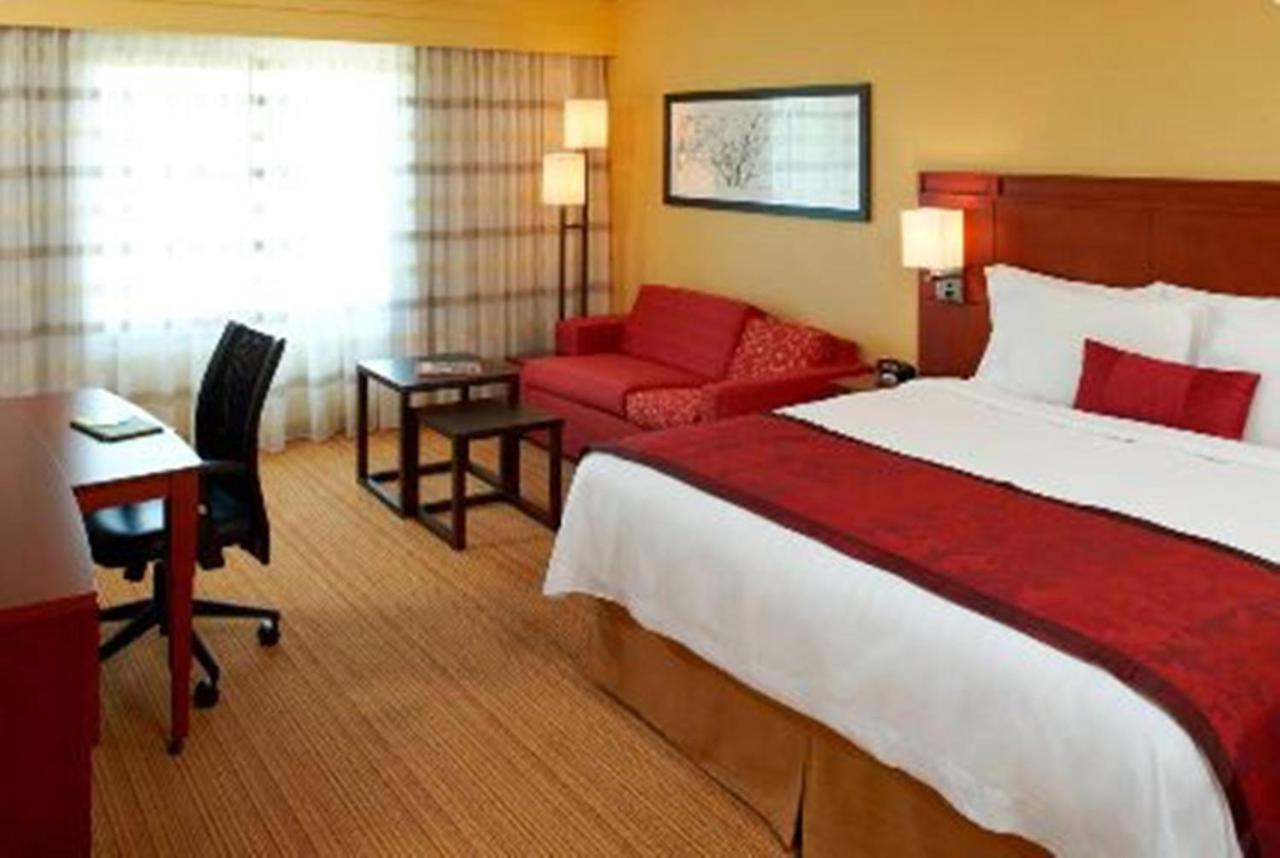 Courtyard By Marriott Buffalo Amherst/University Εξωτερικό φωτογραφία