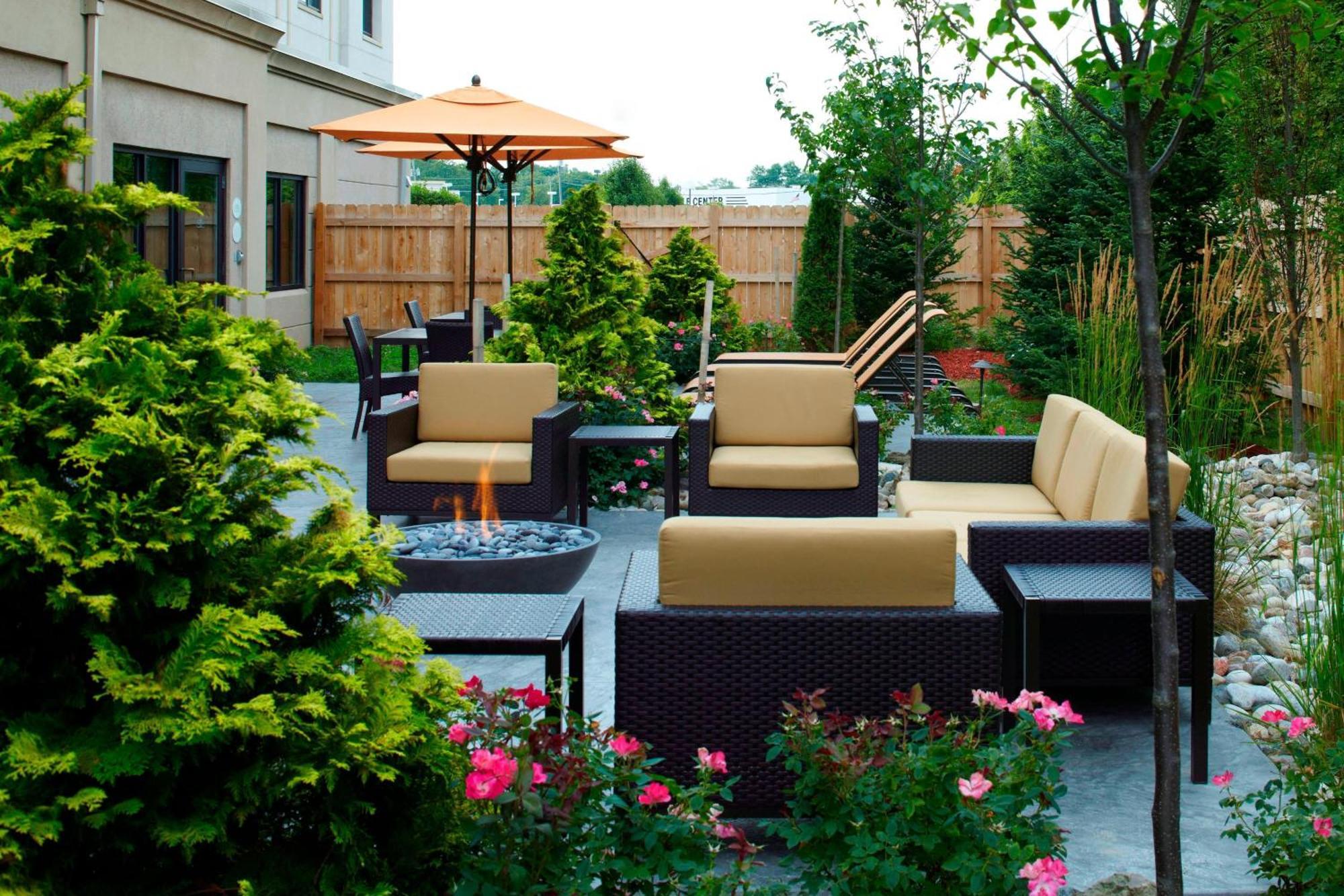 Courtyard By Marriott Buffalo Amherst/University Εξωτερικό φωτογραφία